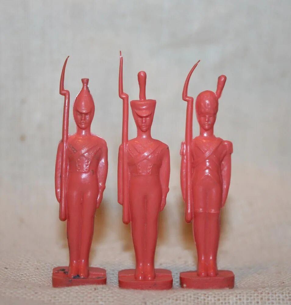 Резиновые солдатики. Деревянный солдатик ссср. Солдатики из резины. Резиновые солдатики. Каучуковые солдатики.