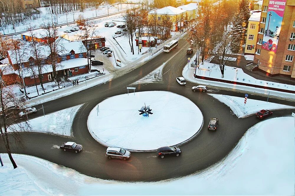 Наро фоминск кольцевая. Наро Фоминск круговое движение. Наро Фоминск город. Парк Арбат Наро Фоминск. Круговое движение Калинина Наро-Фоминск.