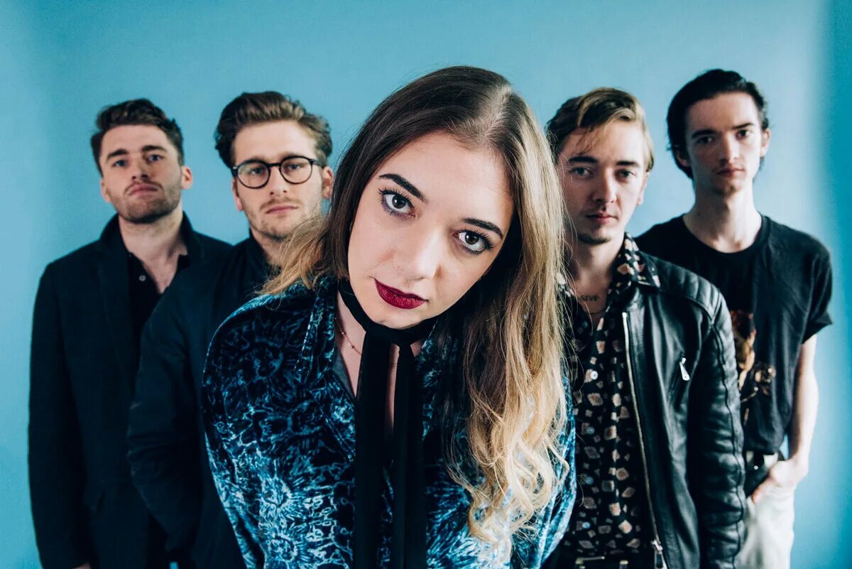 Marmozets major system error. Группа marmozets. бекка макинтайр marmozets. marmozets солистка. marmozets группа гитарист.