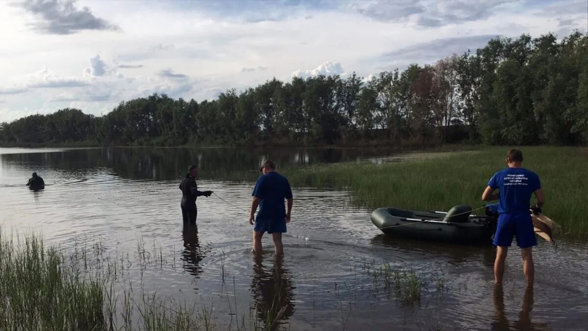 В Самаре утонул мужчина. Гусиное озеро лагерь. Утонул парень на Алексеевских Озерах. Самара утонула