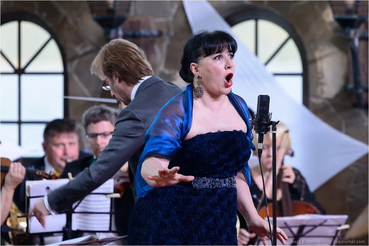 Эльза опера лоэнгрин вагнера. Анна кикнадзе мариинский театр. Анна нетребко. В исполнении анны. В исполнении анны.