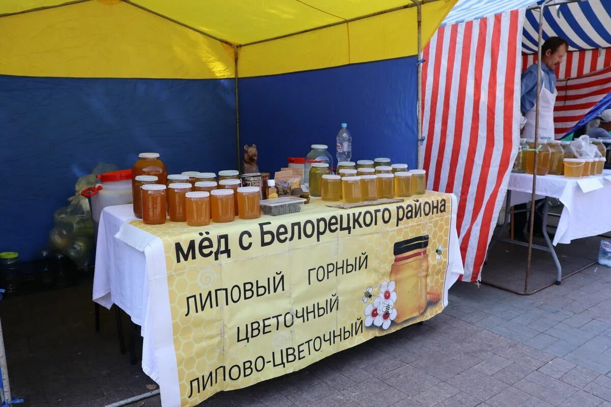 Ярмарка меда. Ярмарка мёда в Кемерово. Ярмарка меда в СПБ.