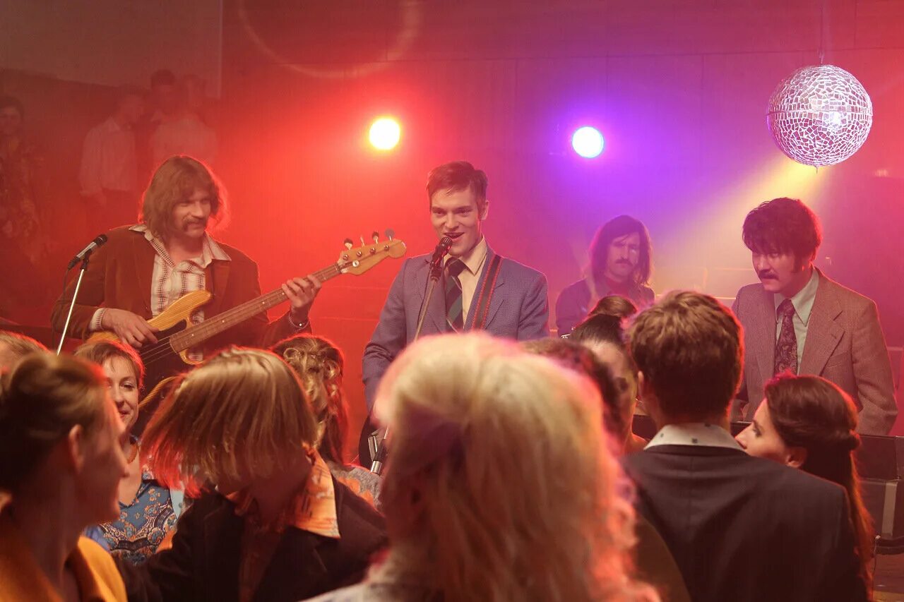 вокально криминальный ансамбль кто поет