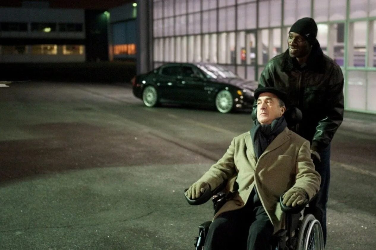 1 1 e 0 45. 1+1 Неприкасаемые. Intouchables 2011. Intouchables 1+1 2011.