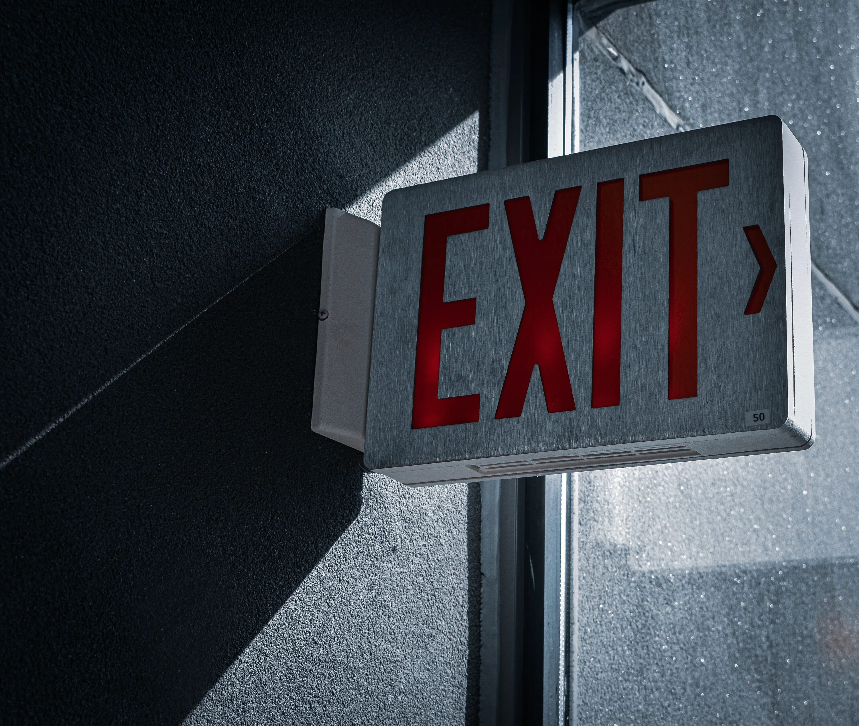 Табличка exit. Табличка exit