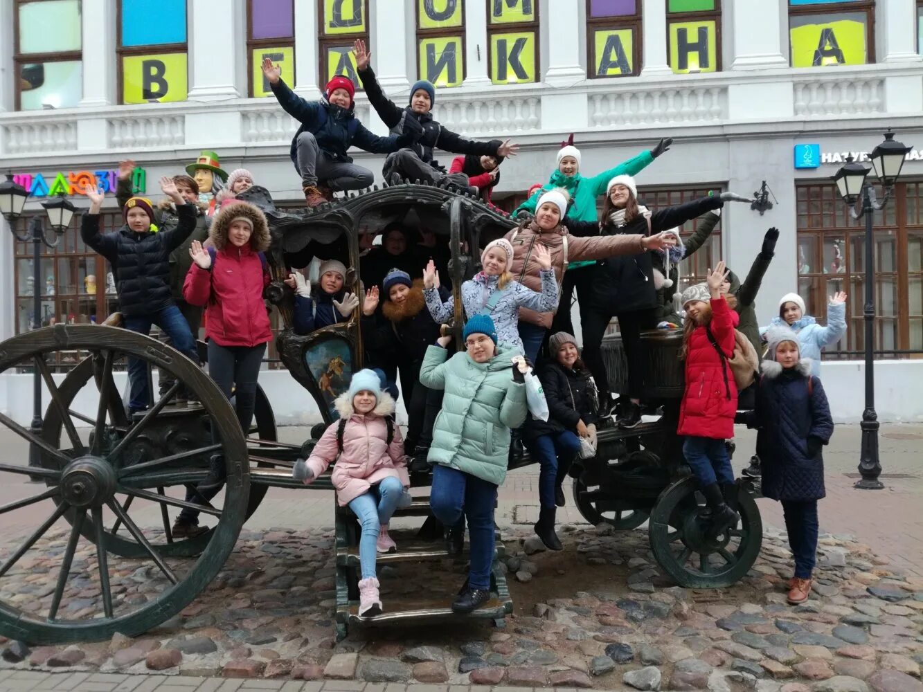 Экскурсия по казани с гидом. Казань экскурсовод индивидуальный. Казань экскурсовод индивидуальный. Частный гид. Экскурсоводы казанского кремля.