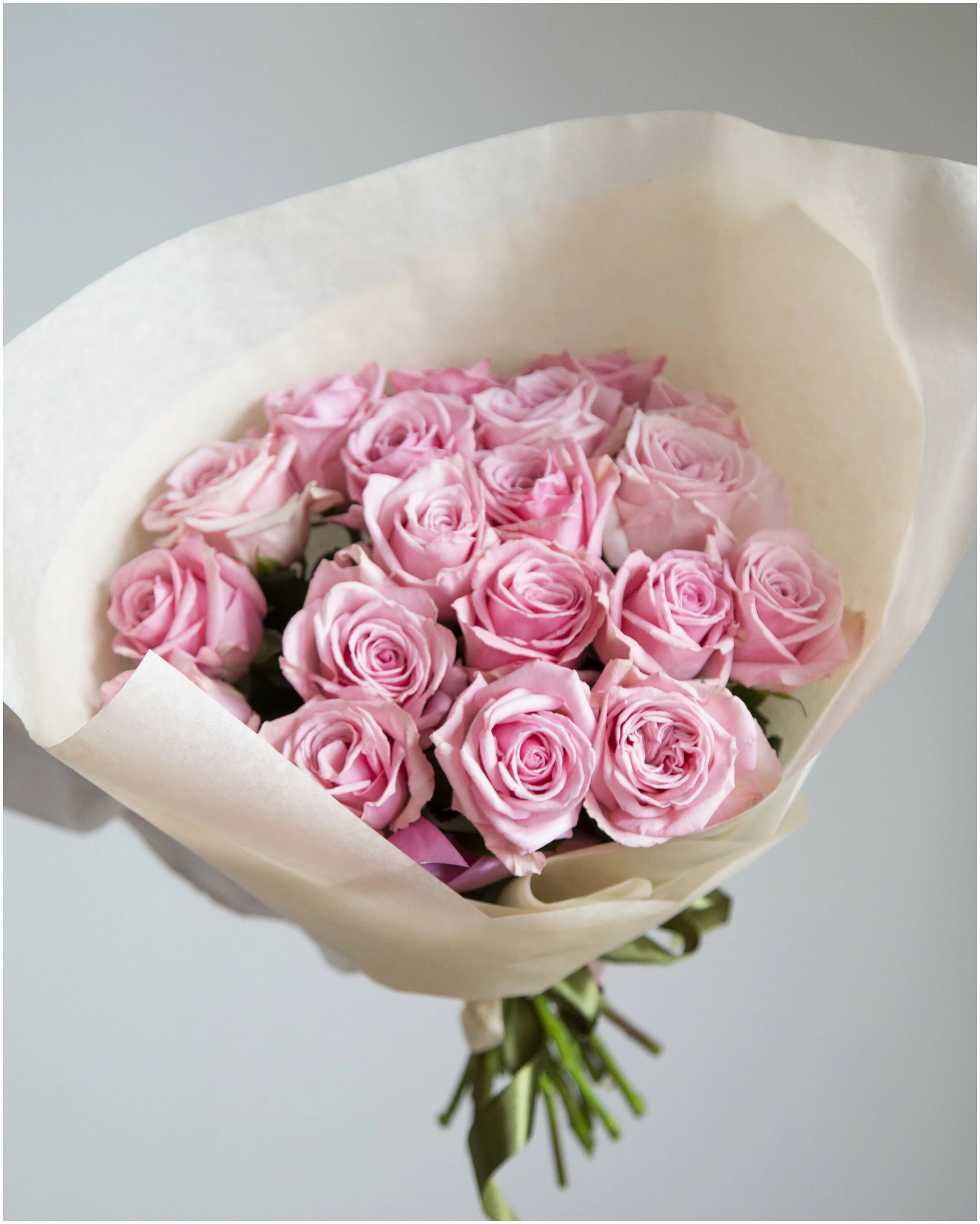 Купить 40 роз. Букет из роз 40 см. Букеты с розой Грин Пинк. Розы 40×45.