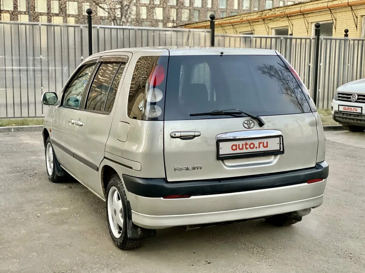 тойота раум 97 года