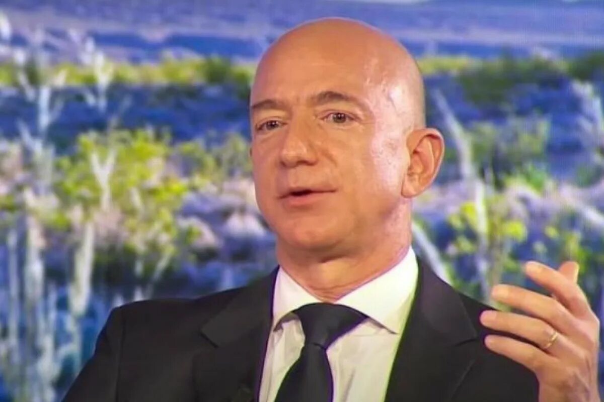 Миллиардер основатель. Джеффри престон безос. Jeff bezos. Самый красивый и богатый человек в мире. Амансио ортега.