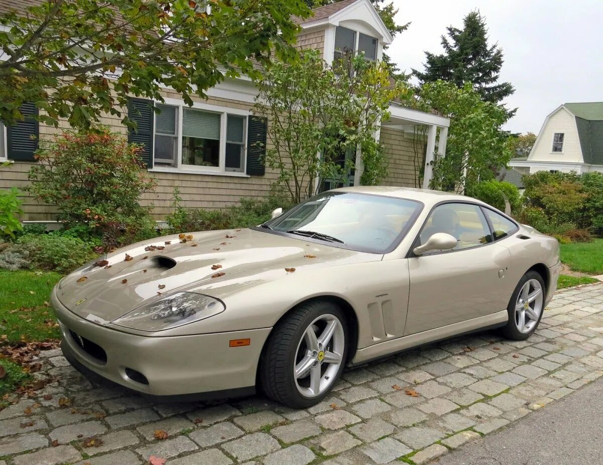 Царапины на линолеуме. Укладка линолеума на дощатом полу. Плинтус под черный ламинат. Грязная керамическая плитка на пол. Столешница нэнси леруа.