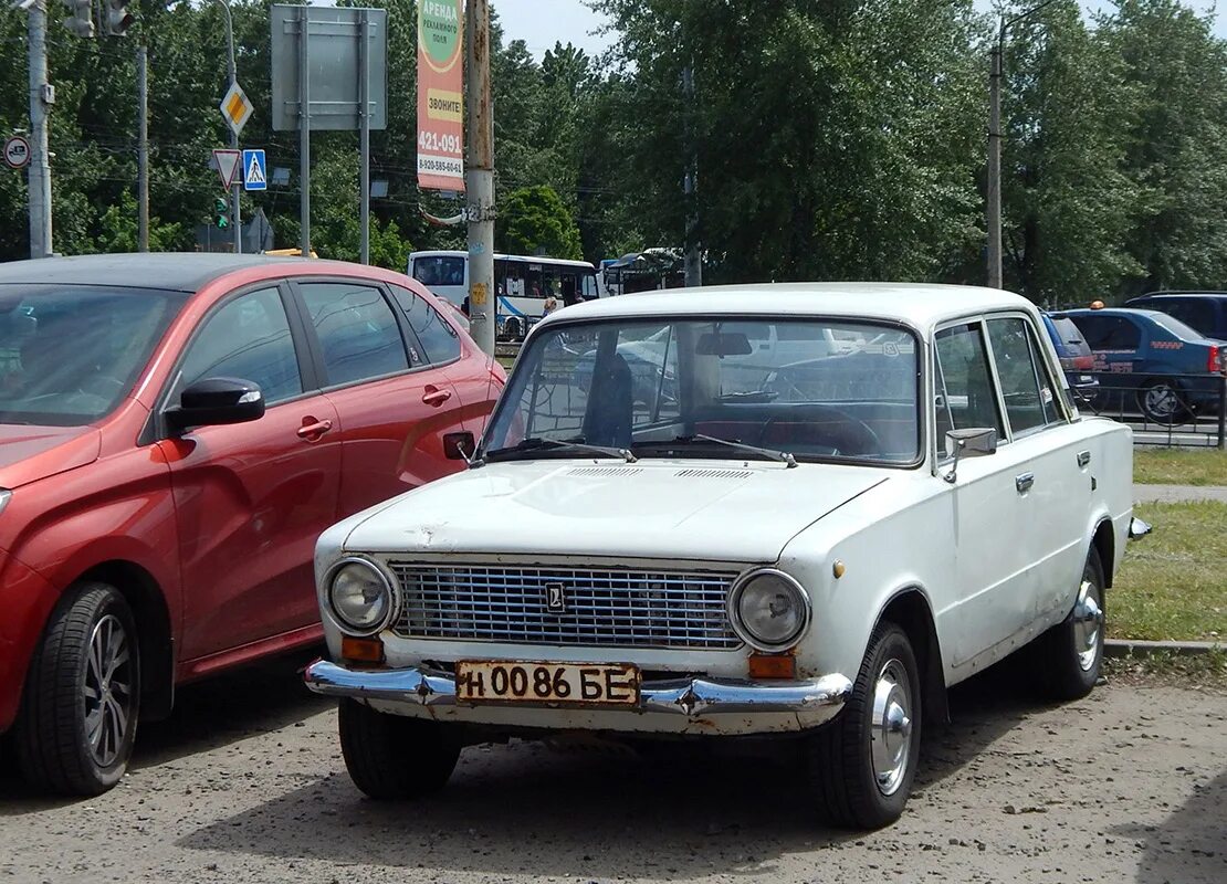 Иномарки в СССР. Редкие автомобили в Белгороде. Белгородский Тачки. Советские номера Белгородской области.