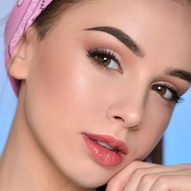 8 Gorgeous Bridal Makeup & Hair Looks from tonyastylist Soft bridal makeup, Amaz
