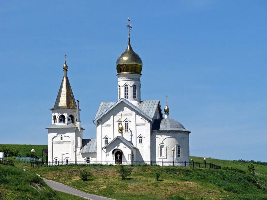 Свято-Троицкий Холковский монастырь Белгородская область. Свято-Троицкий Холковский монастырь Чернянка Белгородская область. Свято-Троицкий Холковский мужской монастырь Чернянский район с холки. Свято Троицкий Холковский подземный монастырь. Святого белгородская область