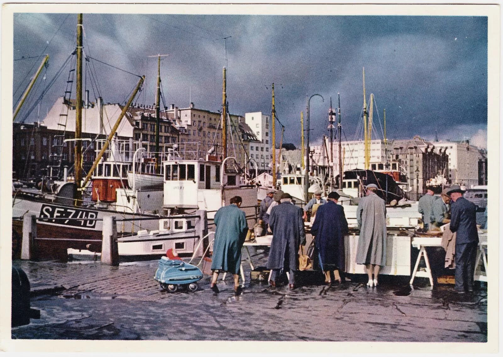Vintage scenes. хичкок психо. служанка фильм 1991 с жаклин биссет. келли престон 1980. Vintage scenes.