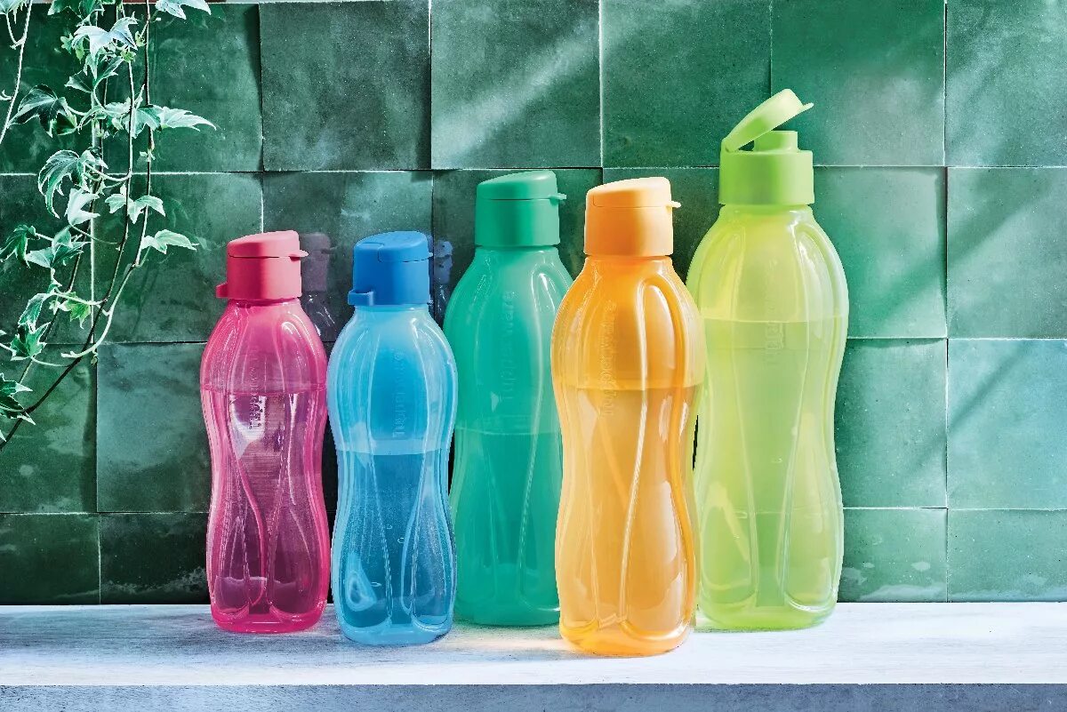 Эко-бутылка tupperware 750 мл с клапаном. Тапперваре эко-бутылка (750 мл) в бирюзовом цвете. Пластиковая бутылка. Эко-бутылка xtremaqua (экстрим аква) 500 мл тапервер. Нейровы пляшки.