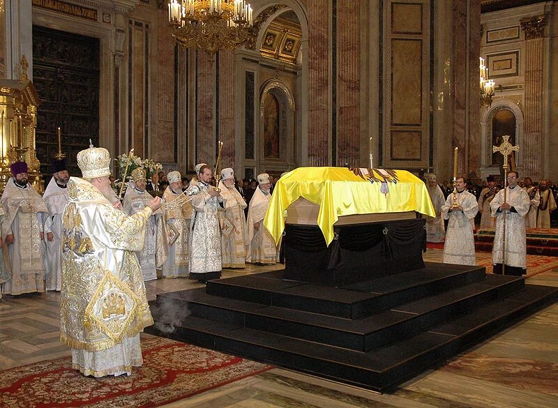 божественная 20 литургия. крещение господне всенощная храм христа спасителя. литургия патриарха кирилла 2022. литургия с одним священником. православная литургия, анафора, евхаристический канон.