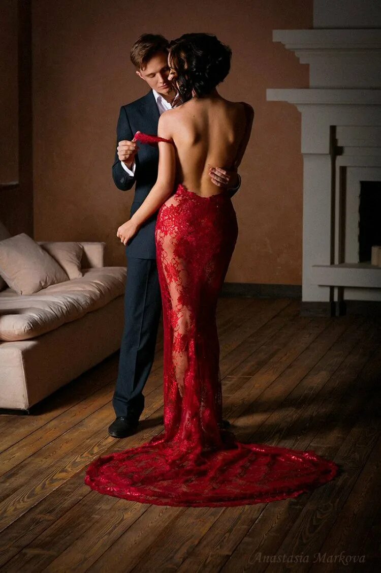 ангел эстетика. мужчина и женщина в вечерних нарядах. парень в вечернем платье. разорванное платье. ты снимаешь вечернее платье как называется.