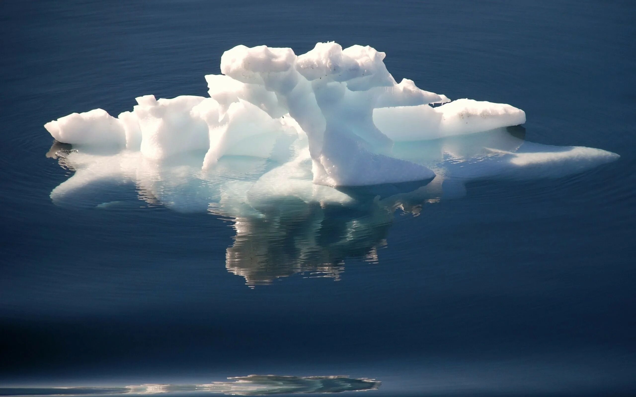 Скажи зачем мне облака лед 3. Айсберг. Ледяные облака. Льдина в океане. Лед облако.