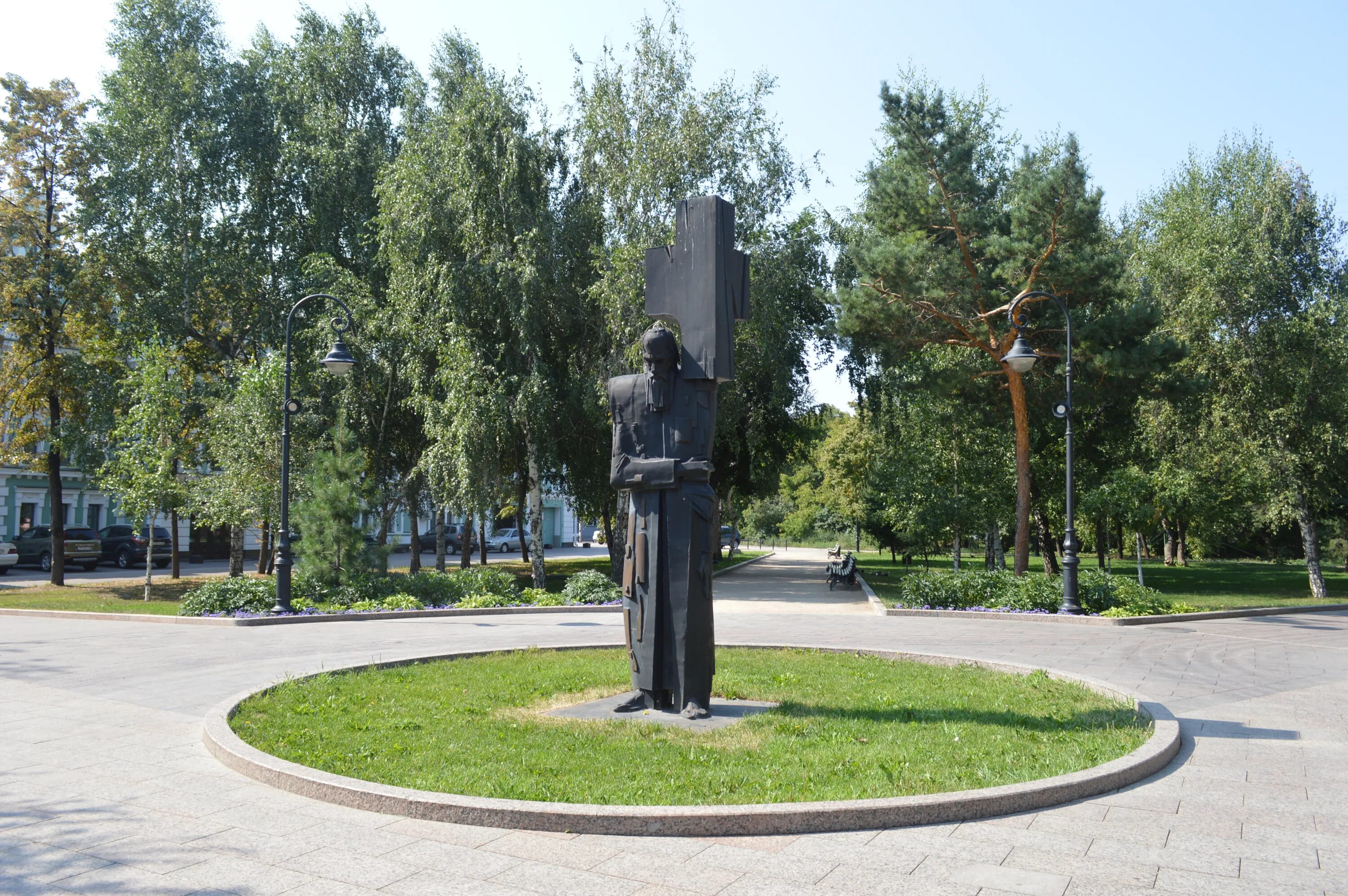 Достоевский омск. Памятник Бочкину в Дивногорске. Памятник а.е. Бочкину Дивногорск. Сквер Бочкина в Дивногорске. Андрей Ефимович Бочкин Дивногорск.