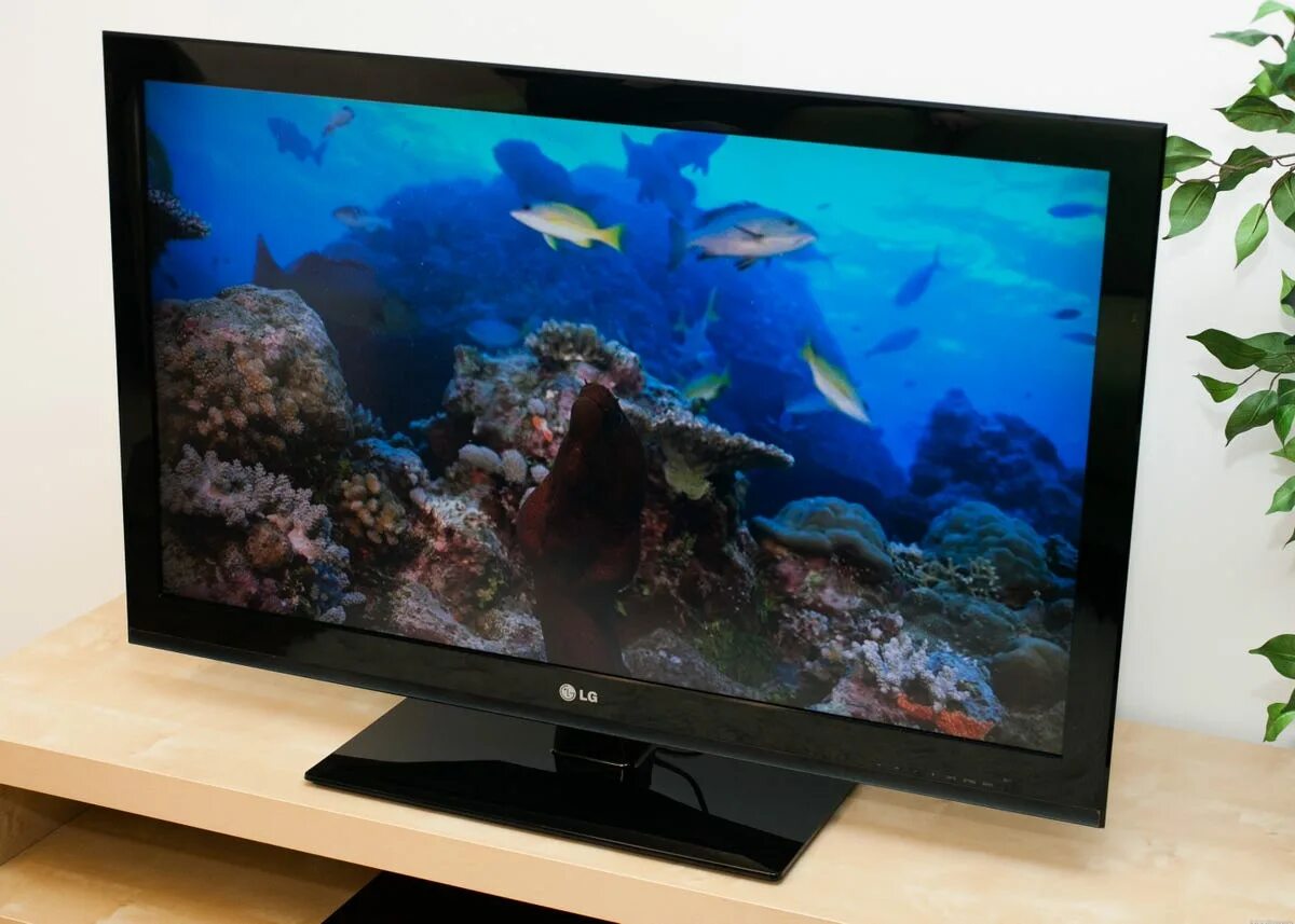 Телевизор LG 42cs560. Телевизор LG плазма 42. Плазма LG 32 дюйма. LG TV 32 дюйма. Телевизоры б у 32