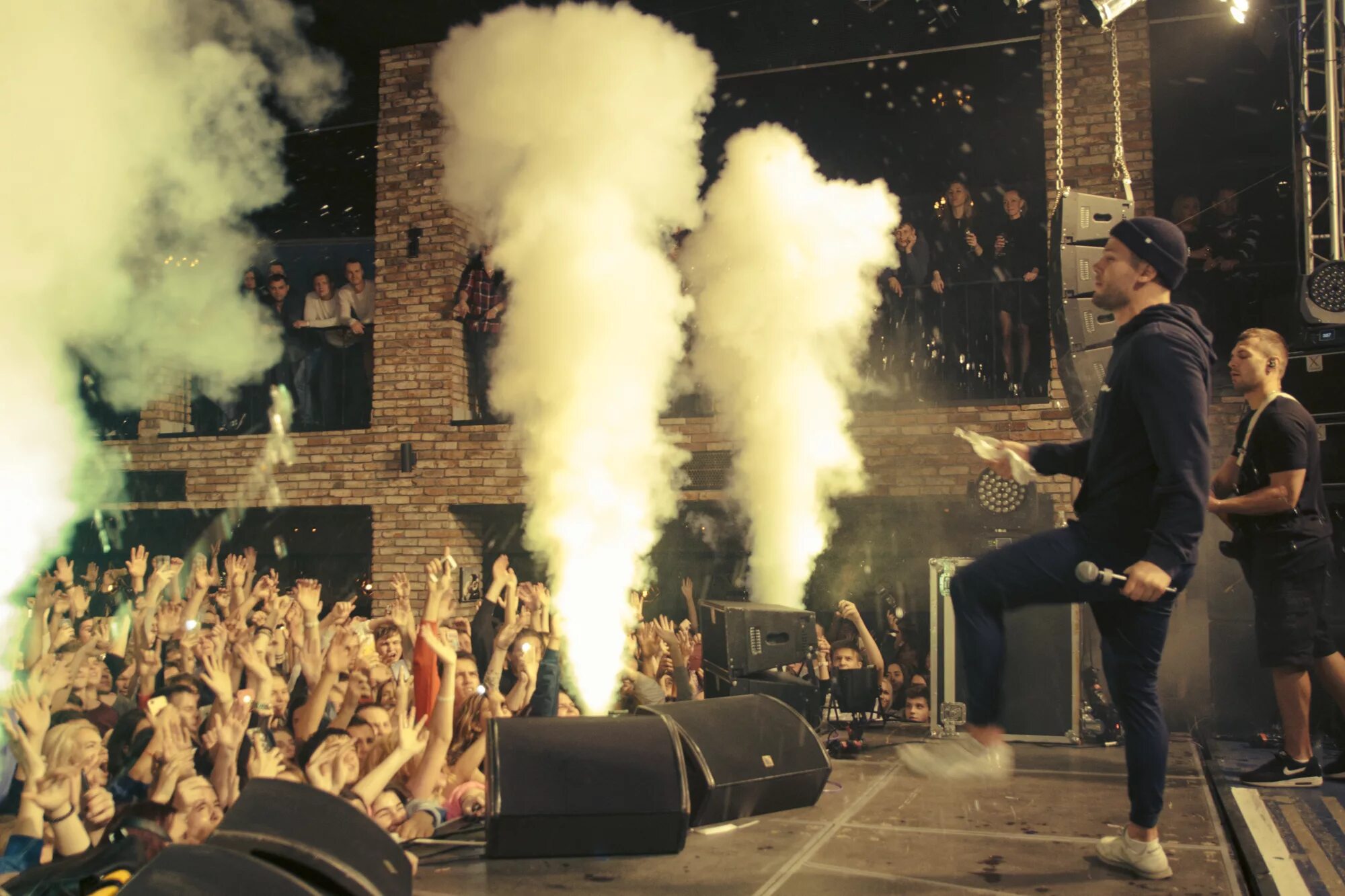 звуковое и световое оборудование. световое обеспечение мероприятия. техническое обеспечение приемной. техническое обеспечение мероприятий. техническое обеспечение праздников.