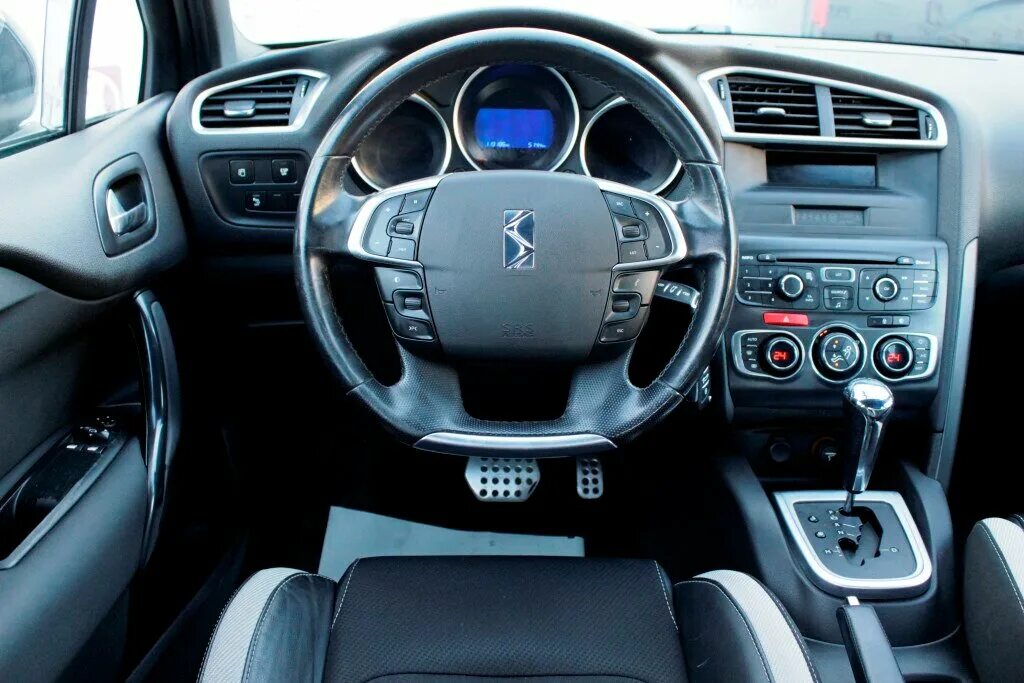 Citroen c4 hdi. Citroen c4 sedan 2020. ситроен машины тест драйв. ситроен с4 седан 2021. ситроен c4 рестайлинг.