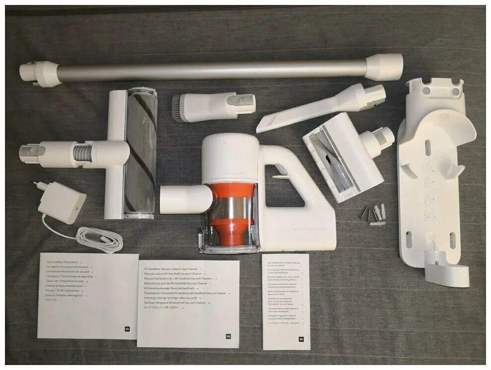 Пылесос xiaomi mi vacuum cleaner отзывы. Пылесос Xiaomi mi Handheld Vacuum Cleaner g10. Xiaomi mi Handheld Vacuum Cleaner Pro g10. Mi Handheld Vacuum Cleaner g10, белый. Xiaomi mi Handheld Vacuum Cleaner g10 белый.