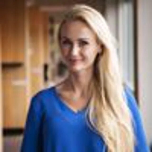 Красавица город. Женщина прямо сейчас. Девушка 32 года. Девушки которые хотят. Белорусские девушки.