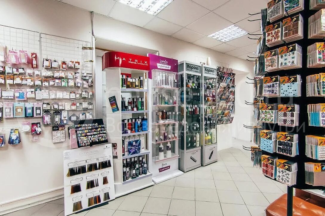 Отдел товаров для красоты. Магазин парикмахерских принадлежностей. Магазин для парикмахеров рядом со мной. Проф косметика для волос спб. Специализированный магазин для парикмахеров.