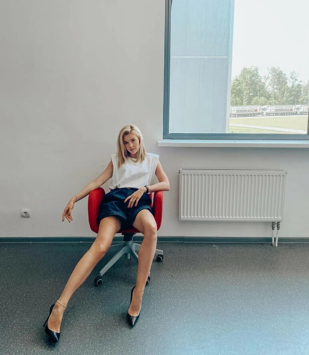Юлианна караулова. Юлианна караулова горячие. Юлианна караулова ноги. Юлианна караулова 2021. Юлианна караулова.