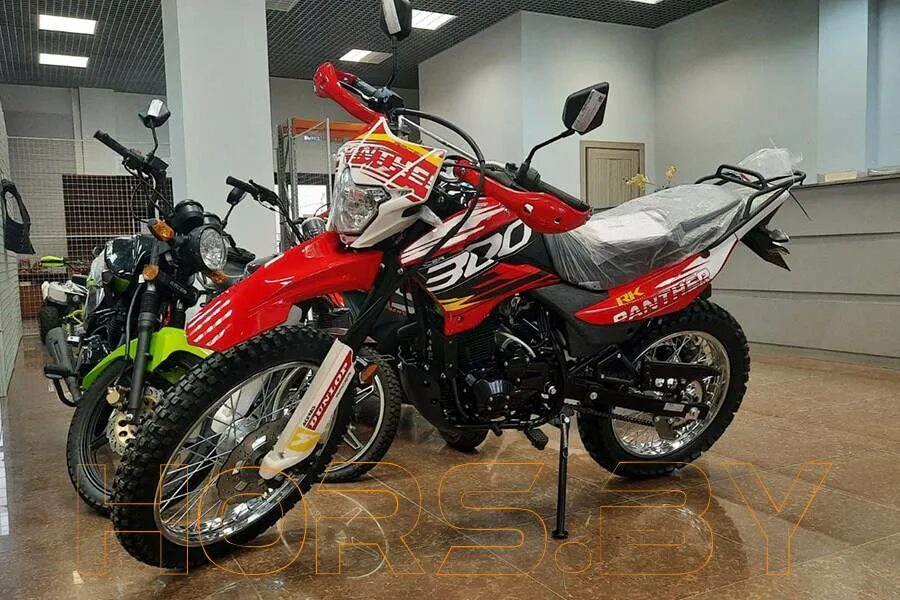 2 тактные спортивные эндурики. 300сс. Regulmoto cr-z 300 enduro. Zuumav k8 nc300. Мотоцикл кроссовый zuumav k7 nc300 (cr300nc) orange 21/18.