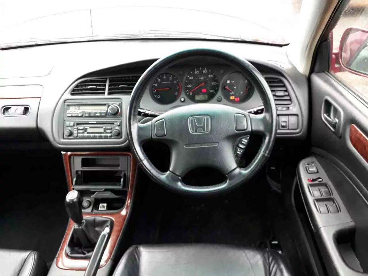 Honda accord 6 2001. Салон хонда аккорд 6. Accord 6 sir салон. 8. Honda accord 6 поколение универсал.