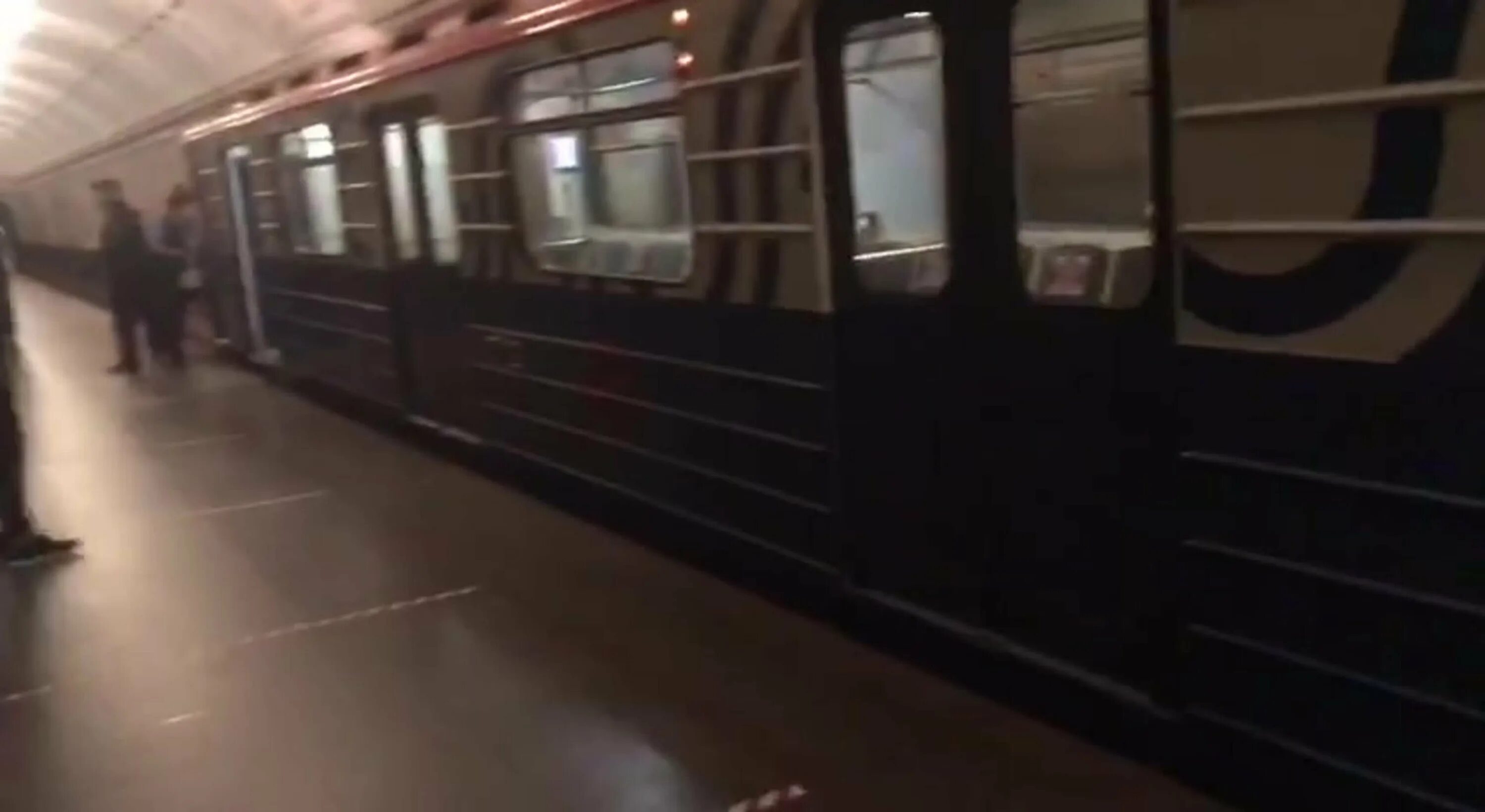 Чп на сокольнической линии метро сегодня. Поезда на красной ветке. русич на сокольнической линии.