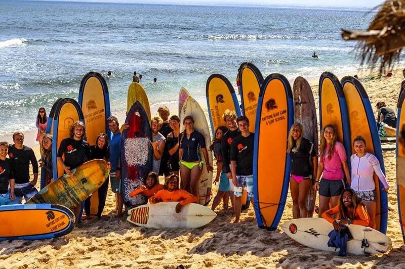 Серф работа. Бали surf camp. серфинг кэмп на бали. серф кэмп юар. серф лагерь камчатка.