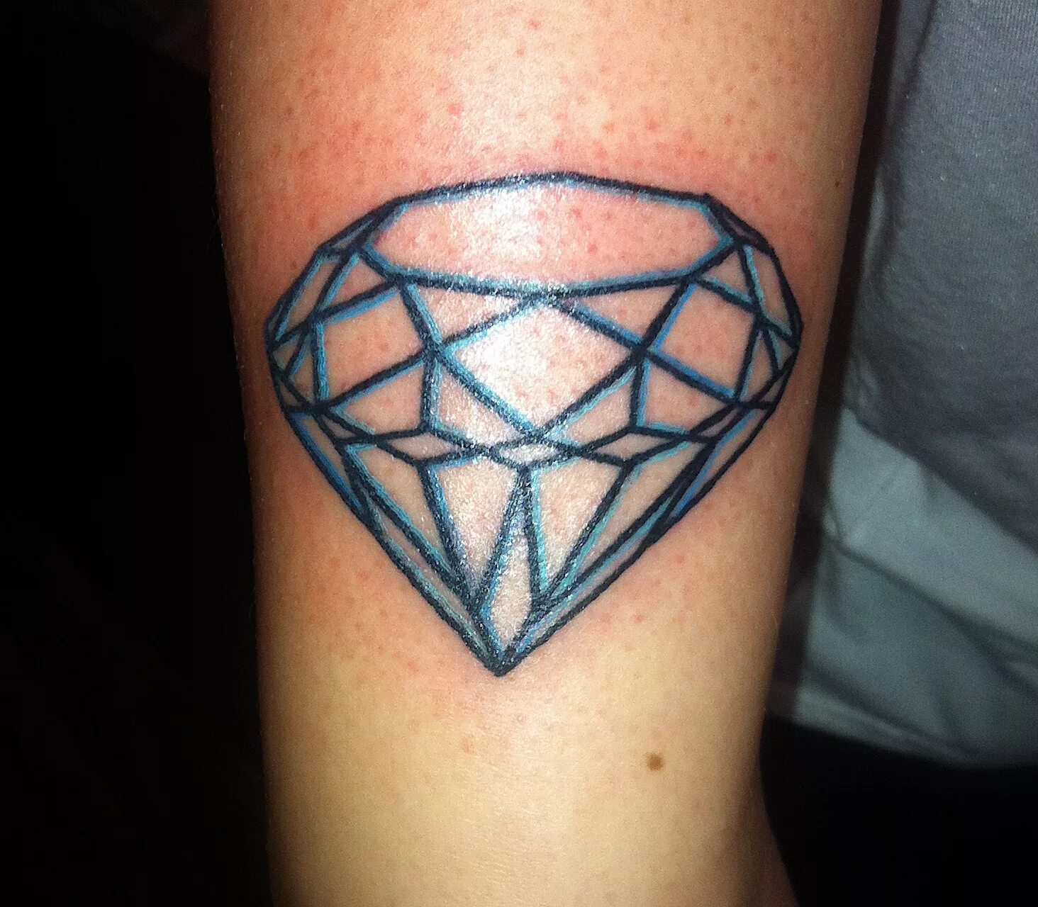 Тату алмаз. Diamond tattoo. Diamond tattoo. Тату рубин. Тату бриллианты и алмазы.