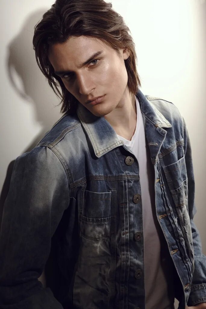 Мирко владимов. Девочка вампир мирко. Мирко владимов вампир. Мирко владимов вампир. Девочка вампир мирко.