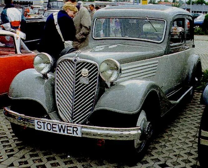 Stoewer es 198. Вермахт Stoewer r180. Stoewer 1935. Автомобиль Stoewer 1899. Stoewer r200 автомобиль.