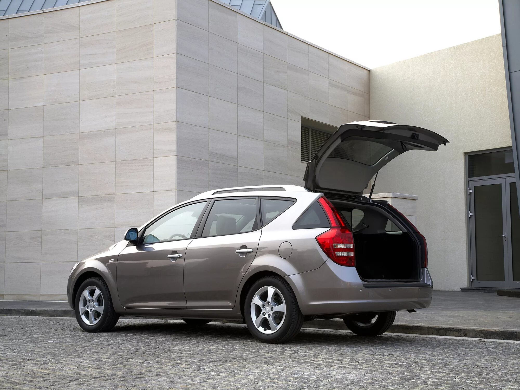 модель kia ceed sw 1 43. Kia ceed 2008 универсал. Kia ceed 2009 универсал. Kia ceed sw 2009. Kia ceed 1 sw.