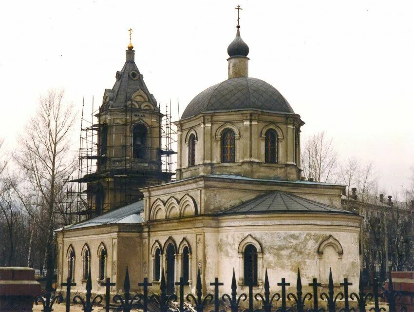 деревянный храм,храм рождества пресвятой богородицы в капотне. храм рождества богородицы в капотне. храм рождества пресвятой богородицы в капотне. храм рождества богородицы капотня в москве. район капотня храм.