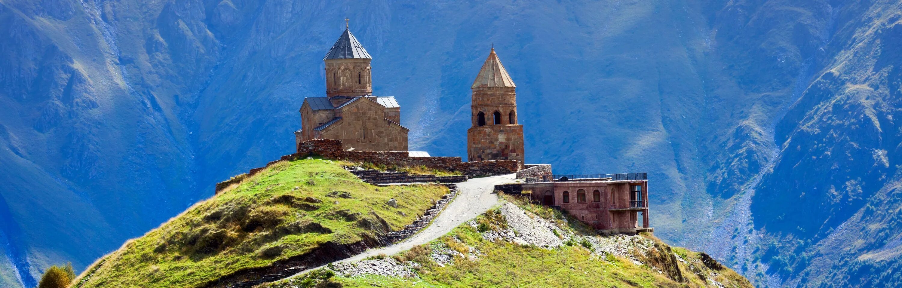 Georgia armenia. Троицкая Церковь Грузия. Гергети. Обзорная экскурсия в Грузию.