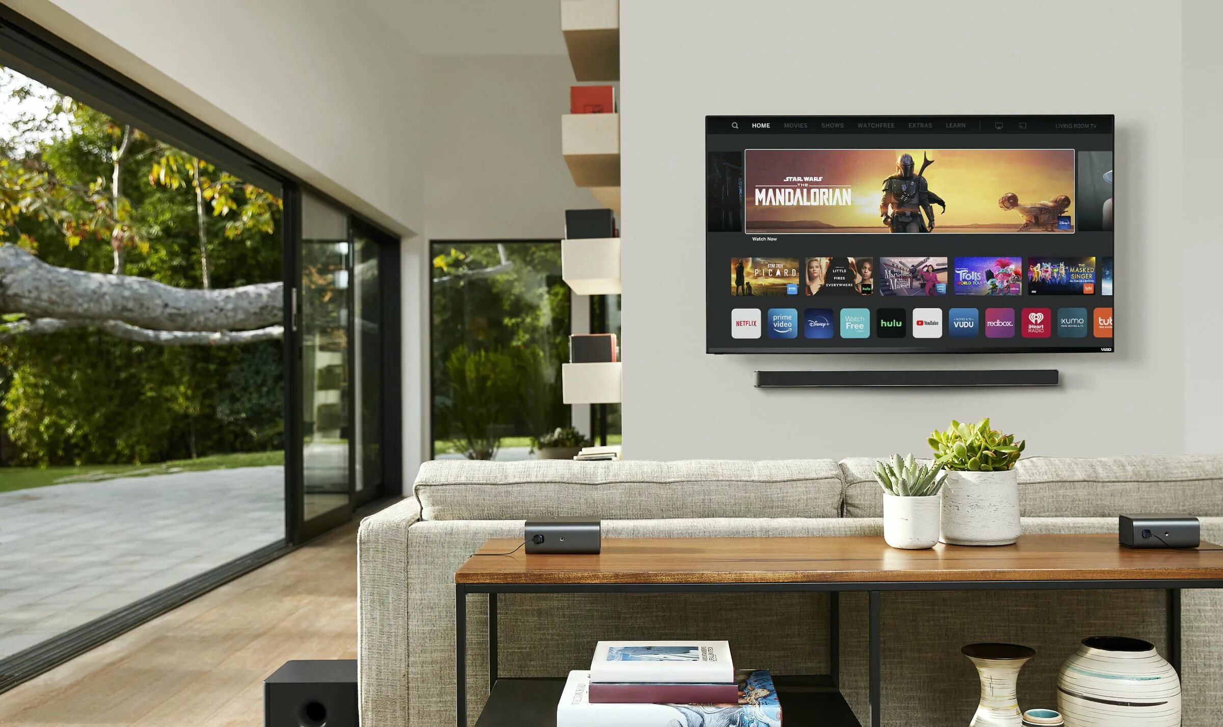 Самый простой телевизор. Soundbar смарт ТВ телевизор. Vizio Smart TV. Самый крутой телевизор на сегодняшний день. ТВ Cast Samsung.