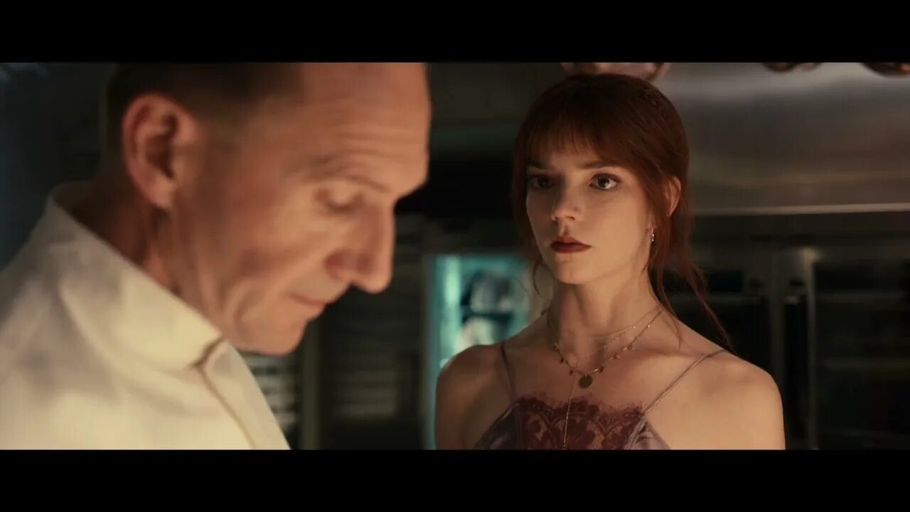 Меню 2025 трейлер на русском. Anya taylor joy меню.