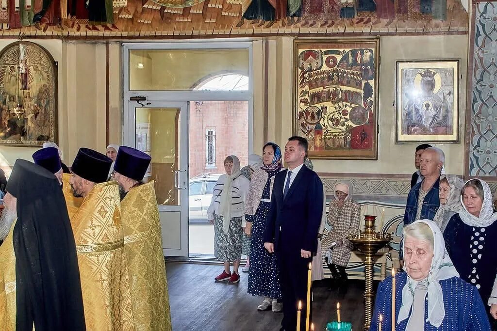 службы в храмах таганрога