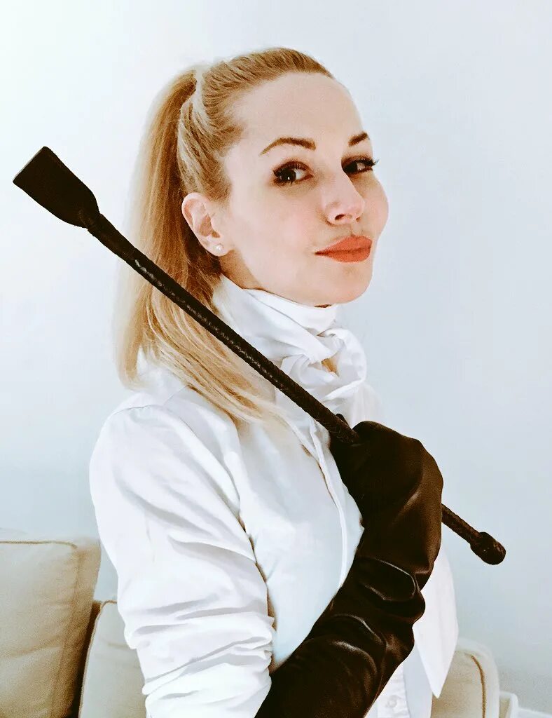Damazonia natalie. Мистресс джонсон. Mistress elise. Mistress elise. Госпожа eleise de lacy feet.