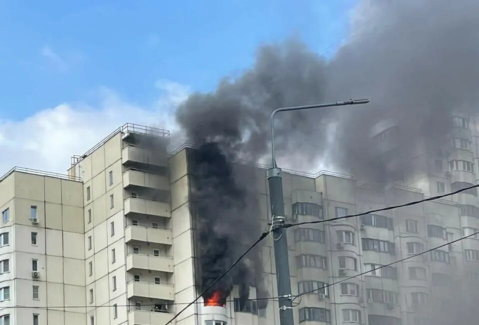 Пожар в Красногорске. Пожар в Красногорске сегодня. Пожар 09.08.23 Орловский. Пожар в Красногорске сегодня в жилом доме в Павшинской пойме. Взрывы в красногорске сегодня ночью 2024