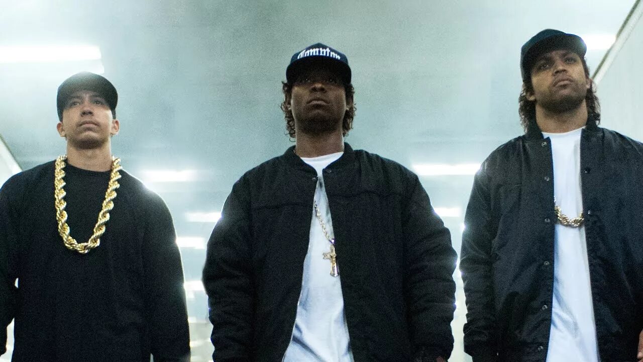 Голос улиц ( straight outta compton, 2015 ). Голос улиц 2015. Айс кьюб голос улиц. Айс кьюб голос улиц. Слушать голос улиц.