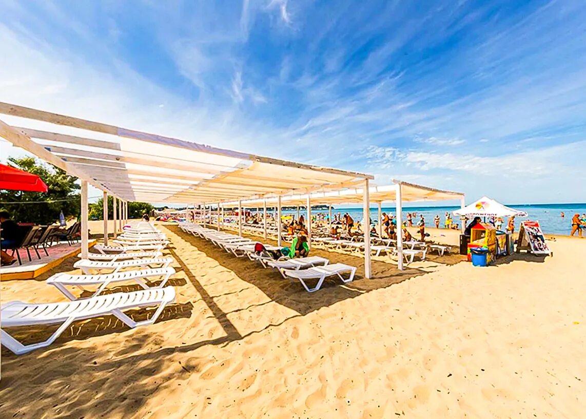 Отдых анапа со своим пляжем. Анапа высокий берег золотая бухта. White beach анапа. Эмеральдика джемете. Кинтай литва.