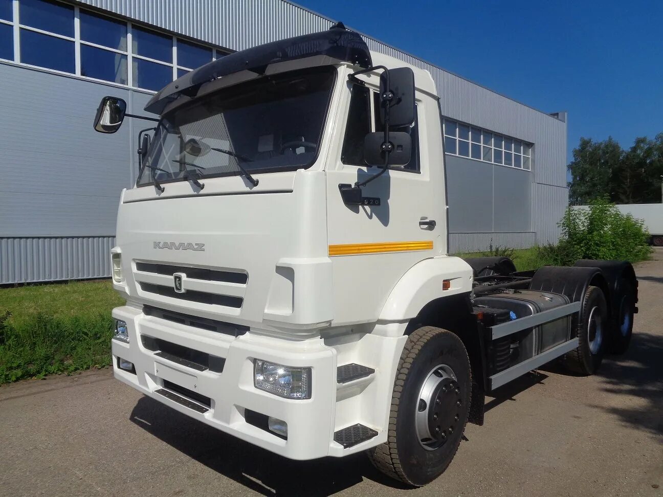 Камаз евро 2. Kamaz euro самосвал 6520. Камаз 65115 евро 3. Камаз евро 5 тягач вездеход. Камаз 65115 самосвал евро 3.