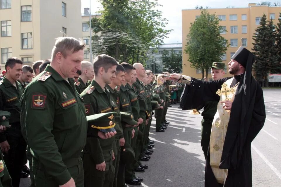 Вас им буденного. Военная Академия связи выпуск 2022. Училище связи СПБ. Питерское военное училище связи. Военная Академия связи Гатчина.