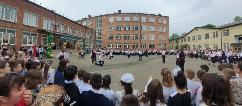 одесса школа 71. 71 школа челябинск. школа 71 новокузнецк. 71 школа ярославль. школа 130 екатеринбург.